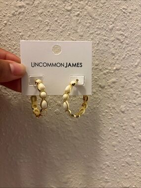 Uncommon James Gold Hoop Earrings with Cream Accents